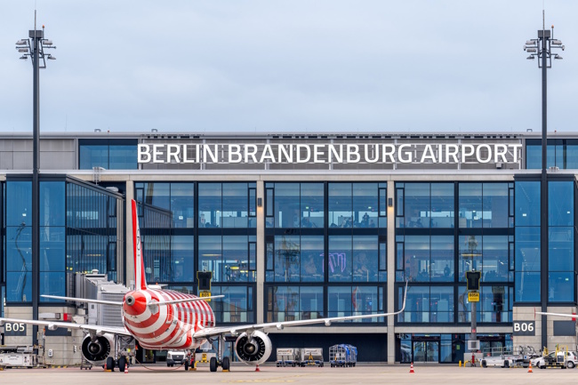 Condor vor Terminal in BER